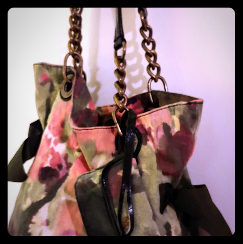 Handbag